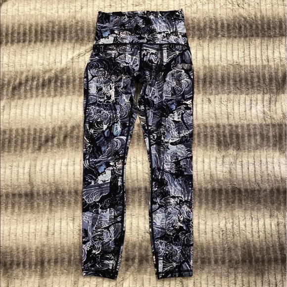 Lululemon Train Times Pant 25” - Picture 2 of 10